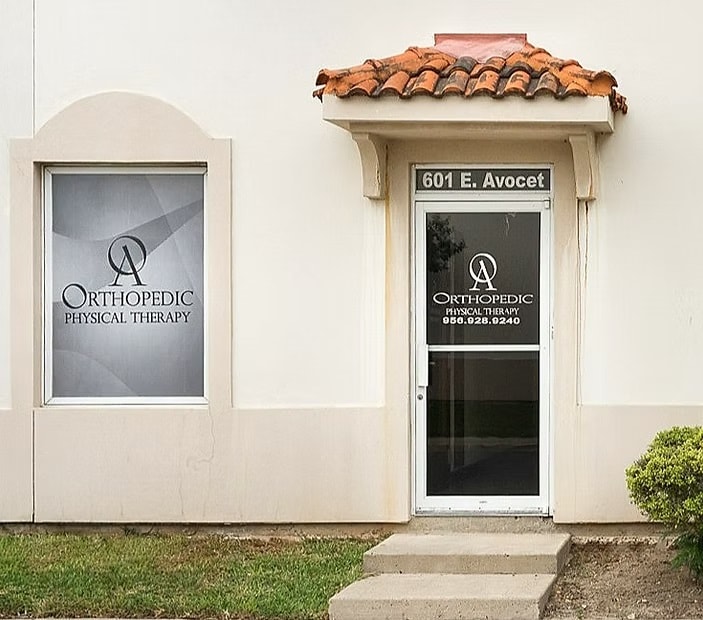 Orthopedic Physical Therapy Avocet clinic front entrance